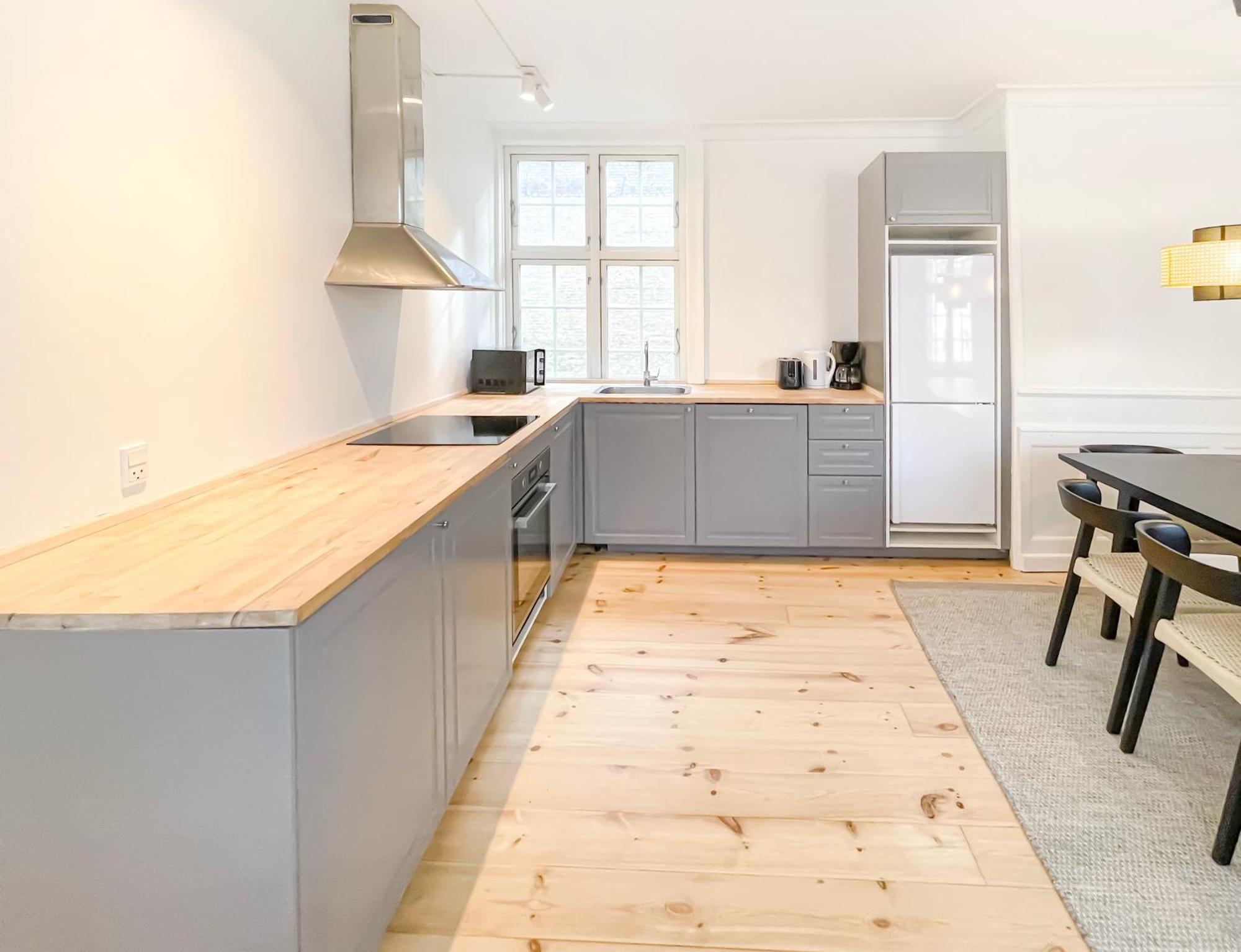 Big 4 Bedroom Apartment With Bathtub By Cph City Hall Square Copenhagen Exterior photo
