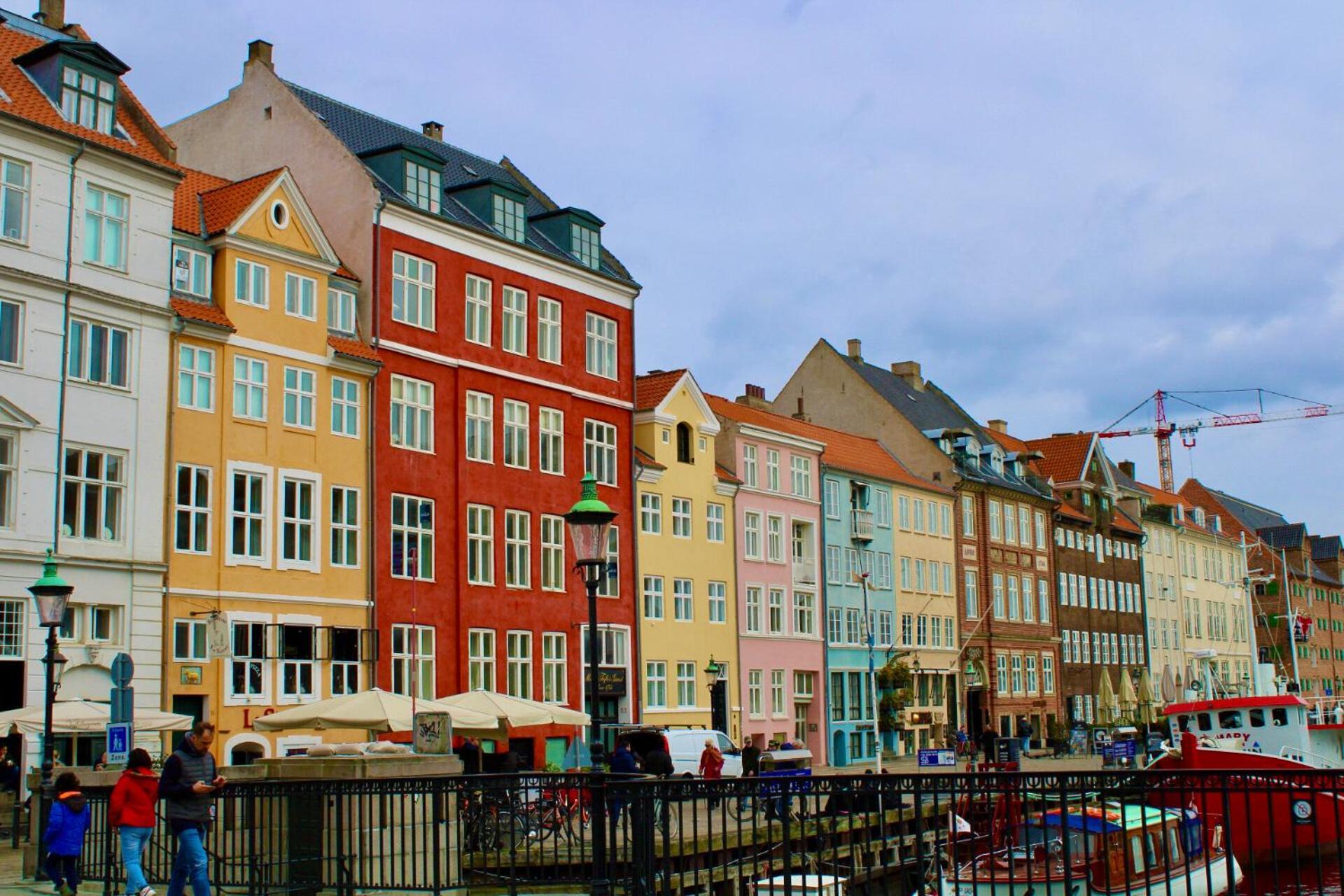 Big 4 Bedroom Apartment With Bathtub By Cph City Hall Square Copenhagen Exterior photo