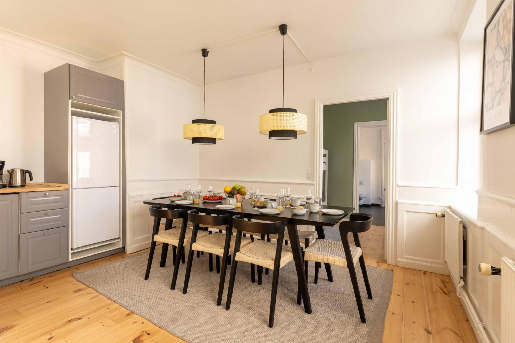 Big 4 Bedroom Apartment With Bathtub By Cph City Hall Square Copenhagen Exterior photo