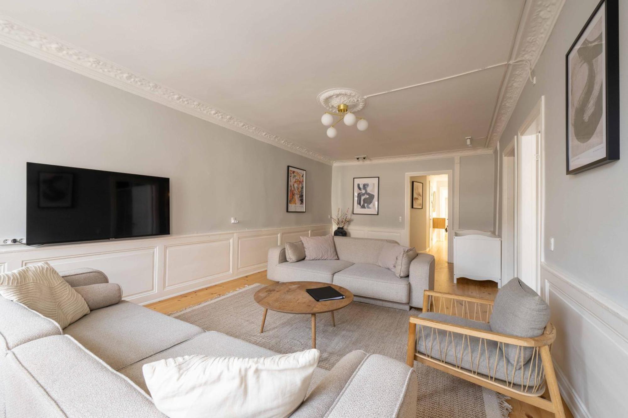 Big 4 Bedroom Apartment With Bathtub By Cph City Hall Square Copenhagen Exterior photo